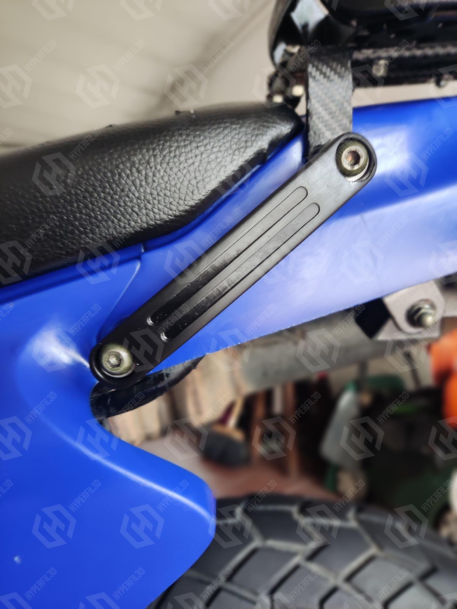 Yamaha XT600 Passenger Grab Handles – Rear Seat Supports | Enduro Classic Replacement | XT 600 E/K