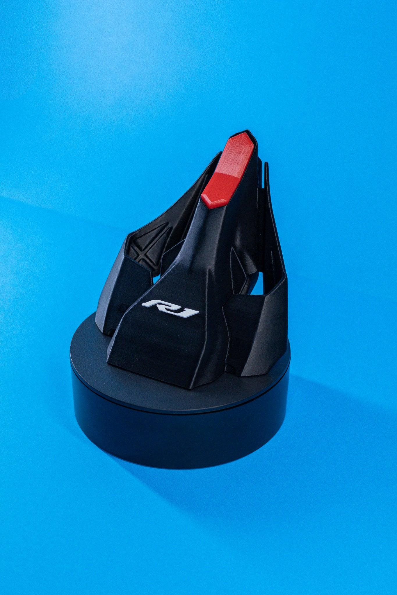 Custom Helmet Holder | Yamaha R1 Design